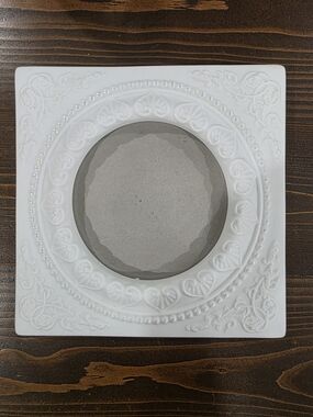 Amscan Elegant White Floral Picture Frame